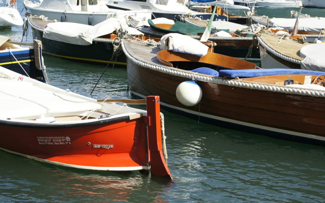 Fixing Wrinkles In Your Custom Boat Wraps